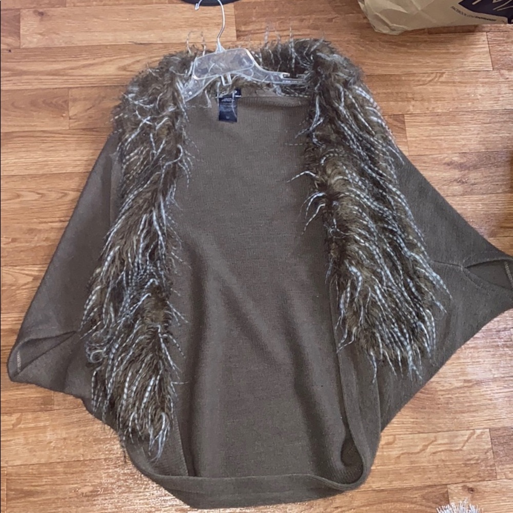 Beautiful stylish cardigan with fur